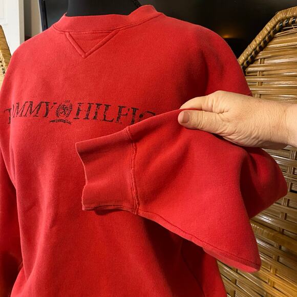 Vintage Tommy Hilfiger Red Crest Logo Sweatshirt Women’s Large 90s Y2K preppy - Picture 4 of 7